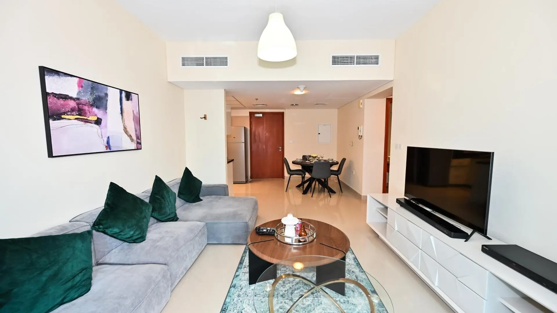 Spacious 1Br Apartment In Difc Dubaï